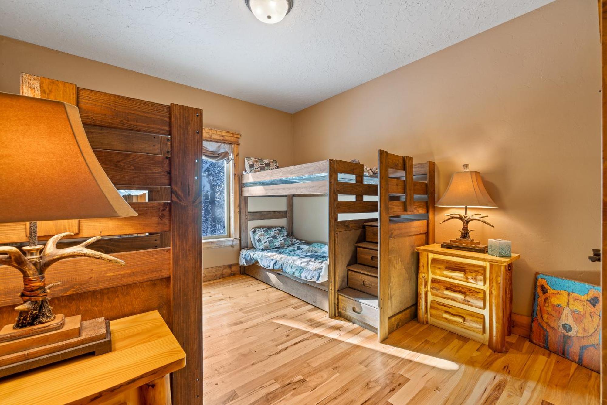 New! Black Bear Inn - Pet Friendly - Trailer Parking - Walk To Lake - Rustic Donnelly Buitenkant foto